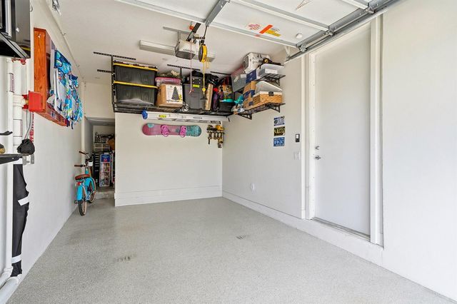 1210 NE 11th Avenue, Fort Lauderdale, FL 33304