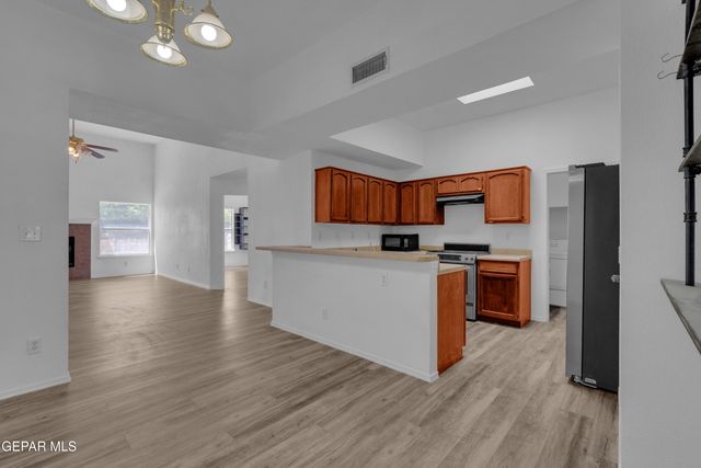 7252 COPPER NAIL Lane, El Paso, TX 79934