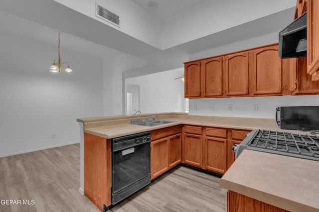 7252 COPPER NAIL Lane, El Paso, TX 79934