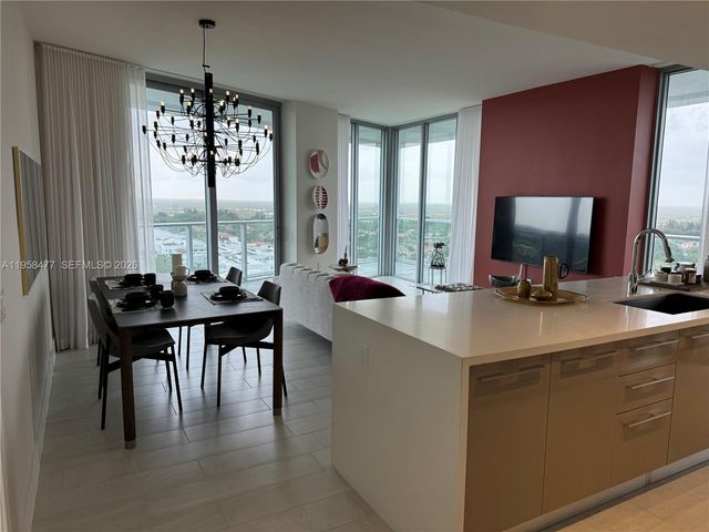 2000 Metropica Way 903, Sunrise, FL 33323