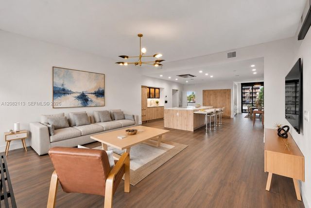 20 Isle Of Venice Drive 302, Fort Lauderdale, FL 33301