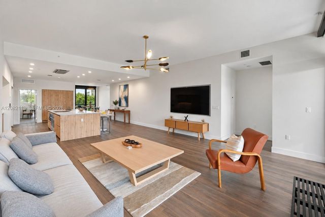20 Isle Of Venice Drive 302, Fort Lauderdale, FL 33301