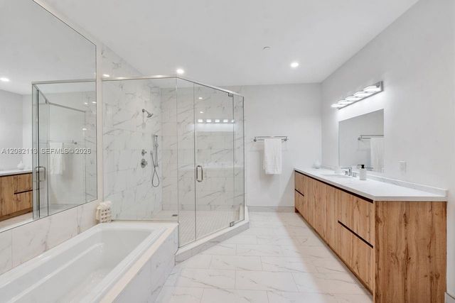 20 Isle Of Venice Drive 302, Fort Lauderdale, FL 33301