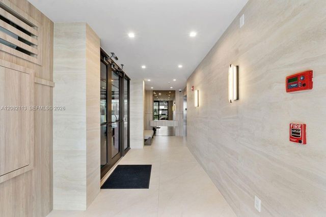 20 Isle Of Venice Drive 302, Fort Lauderdale, FL 33301