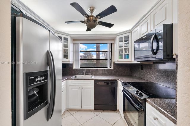 1101 Colony Point Cir 101, Pembroke Pines, FL 33026