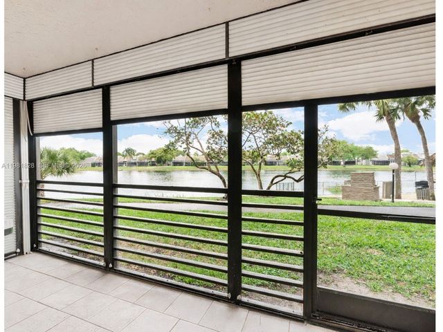 1101 Colony Point Cir 101, Pembroke Pines, FL 33026