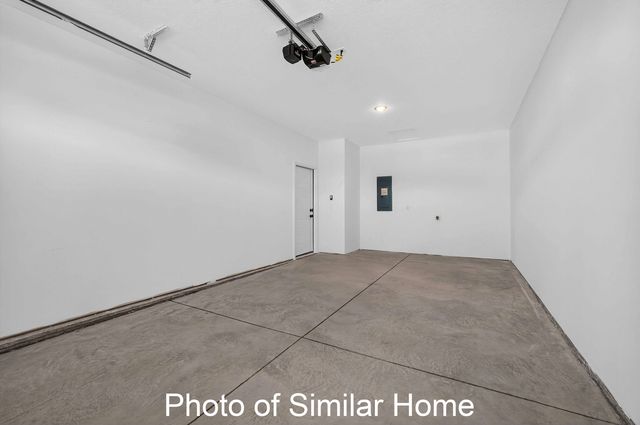 450 N 2ND Avenue, Eldridge, IA 52748