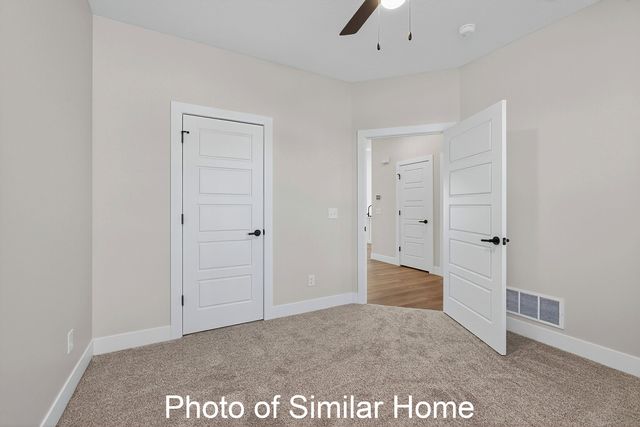 450 N 2ND Avenue, Eldridge, IA 52748