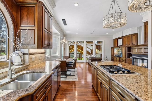 6985 Oak Ridge Road, Hamel, MN 55340