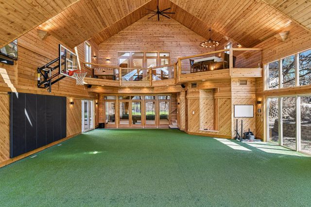 6985 Oak Ridge Road, Hamel, MN 55340
