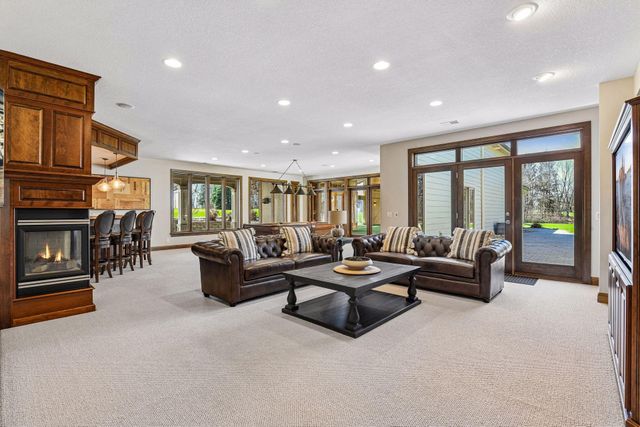 6985 Oak Ridge Road, Hamel, MN 55340