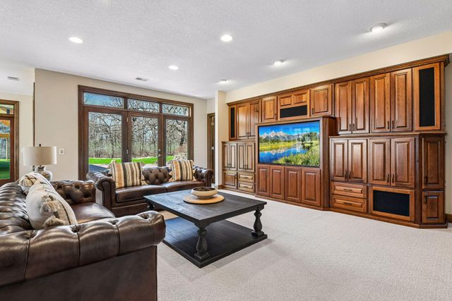 6985 Oak Ridge Road, Hamel, MN 55340