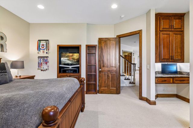 6985 Oak Ridge Road, Hamel, MN 55340