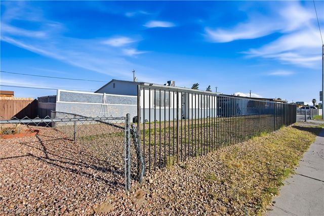 1956 H Street, Las Vegas, NV 89106