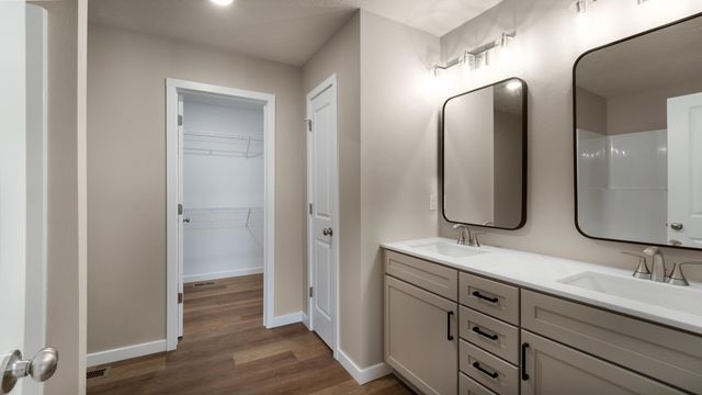 475 Summit Drive, Willard, MO 65781