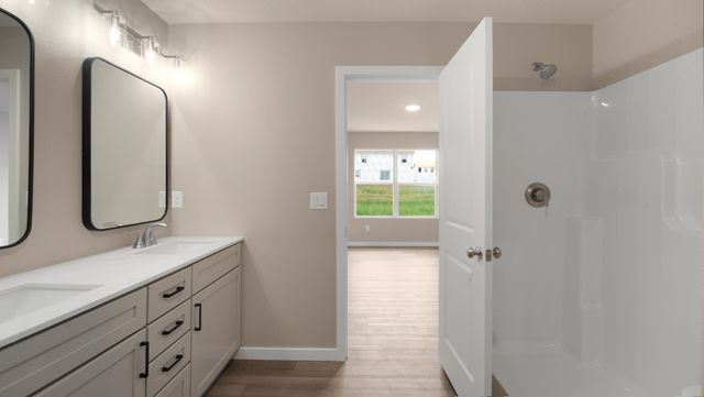 475 Summit Drive, Willard, MO 65781