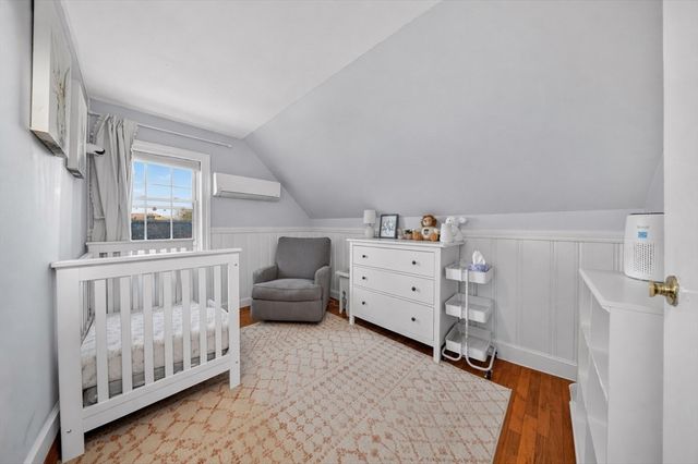 15 Village Rd, Weymouth, MA 02189
