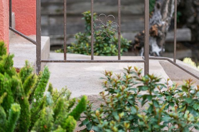 1128 Delaware St, Berkeley, CA 94702