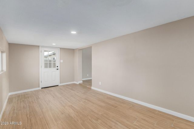 1906 E ALMERIA Road, Phoenix, AZ 85006