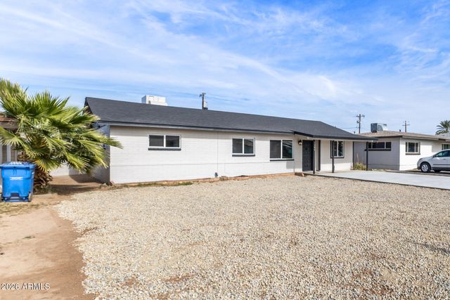 1906 E ALMERIA Road, Phoenix, AZ 85006