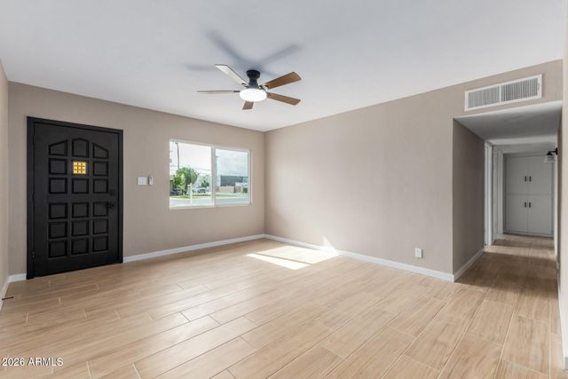 1906 E ALMERIA Road, Phoenix, AZ 85006