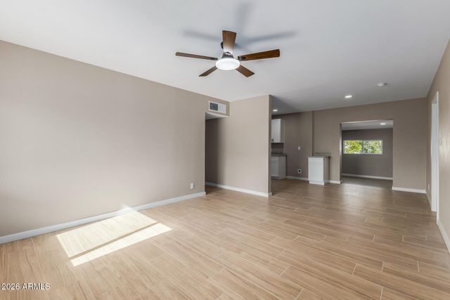 1906 E ALMERIA Road, Phoenix, AZ 85006