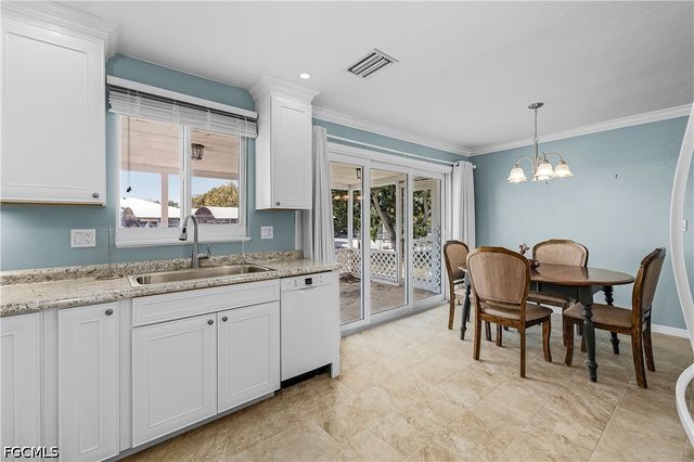 7815 Bocilla LN, Bokeelia, FL 33922