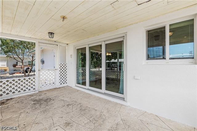 7815 Bocilla LN, Bokeelia, FL 33922