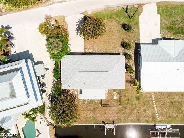 7815 Bocilla LN, Bokeelia, FL 33922