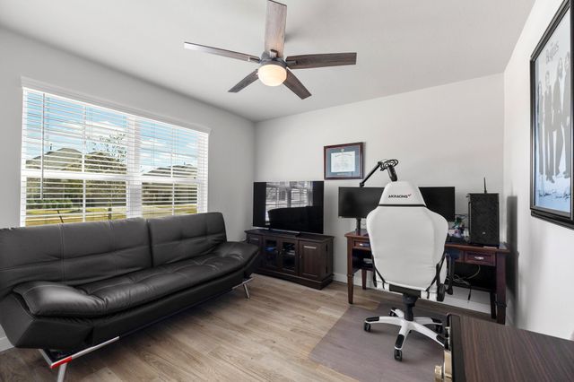 8631 Oceanmist Cove Drive, Cypress, TX 77433