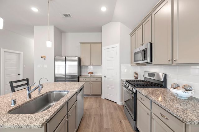 8631 Oceanmist Cove Drive, Cypress, TX 77433