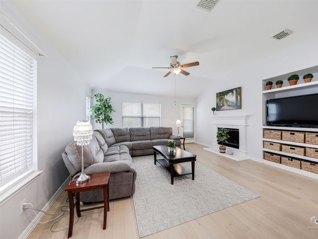 717 Sequoia Drive, Anna, TX 75409