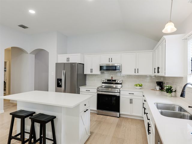717 Sequoia Drive, Anna, TX 75409