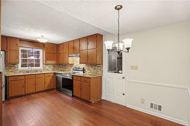 8234 Dawn Drive, Jonesboro, GA 30236