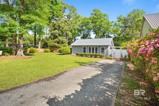 653 Bellangee Avenue, Fairhope, AL 36532