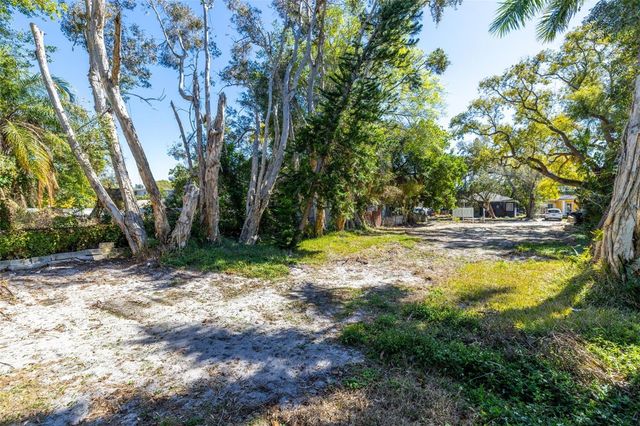 711 12TH AVENUE N, St Petersburg, FL 33701