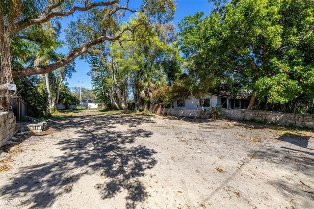 711 12TH AVENUE N, St Petersburg, FL 33701