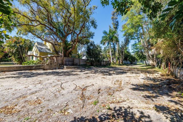 711 12TH AVENUE N, St Petersburg, FL 33701