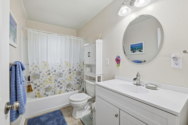 744 Kingston Road, Lexington, KY 40505