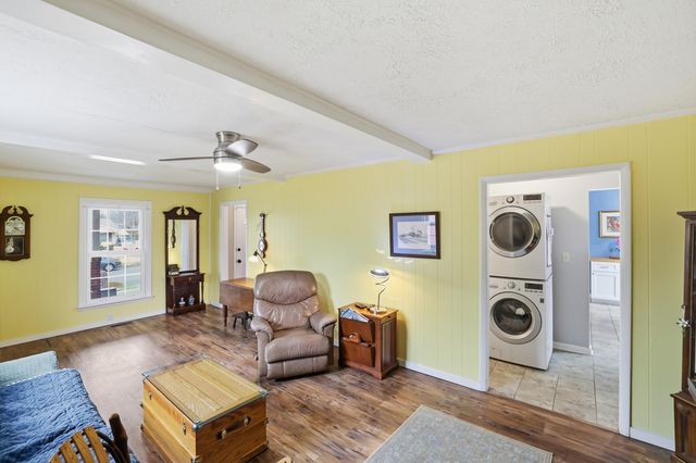 744 Kingston Road, Lexington, KY 40505