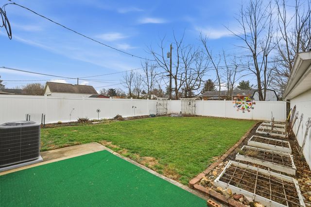 744 Kingston Road, Lexington, KY 40505