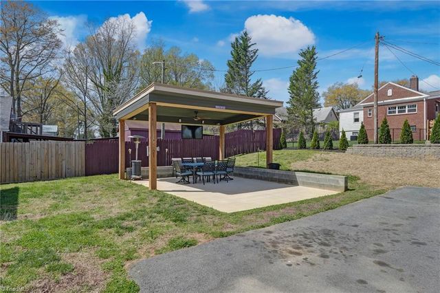 1110 Fillman Drive, Reidsville, NC 27320