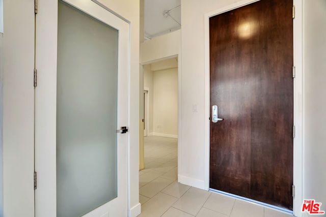 939 S Broadway 802, Los Angeles, CA 90015