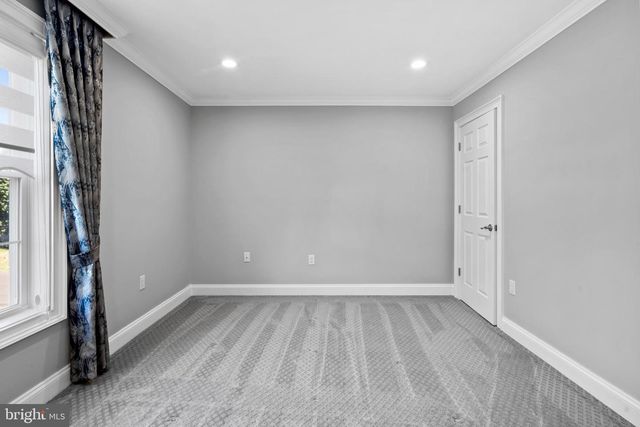 57 RUST HILL RD, Levittown, PA 19056