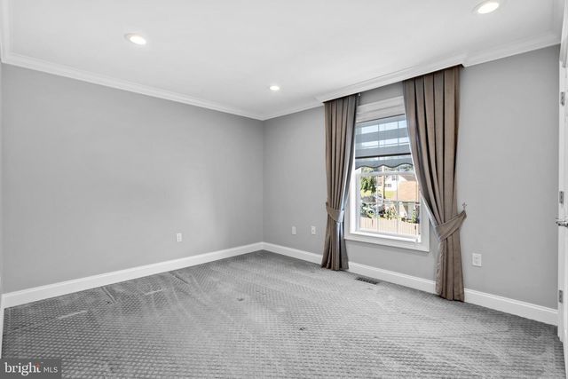 57 RUST HILL RD, Levittown, PA 19056