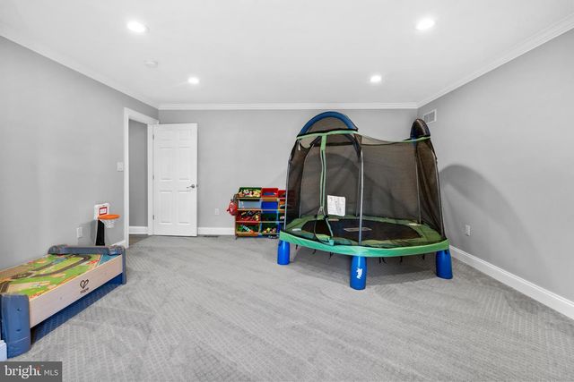 57 RUST HILL RD, Levittown, PA 19056