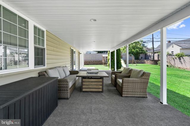 57 RUST HILL RD, Levittown, PA 19056