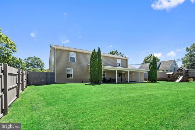 57 RUST HILL RD, Levittown, PA 19056