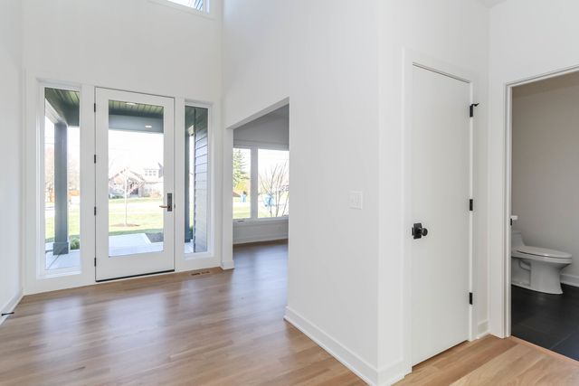27W151 48th Street, Naperville, IL 60540