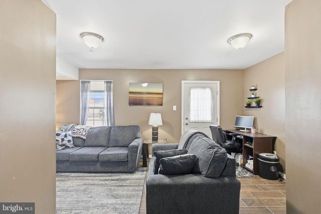 153 MERCER CT, Fairless Hills, PA 19030